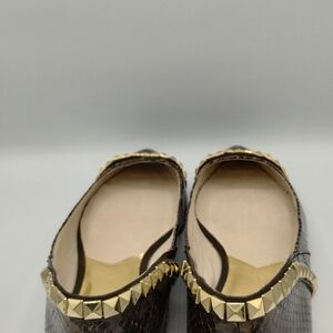 Women's flat snake design shoes